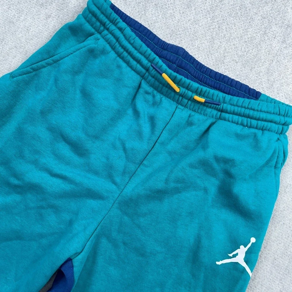 Jordan includes item